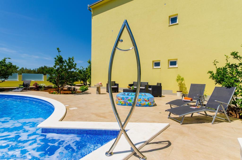 Apartments Petra โตรกีร์ ภายนอก รูปภาพ