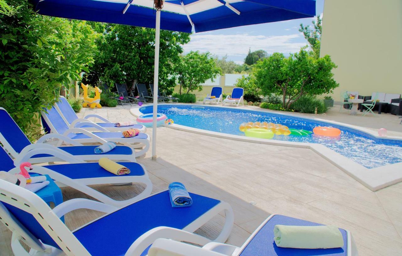 Apartments Petra โตรกีร์ ภายนอก รูปภาพ